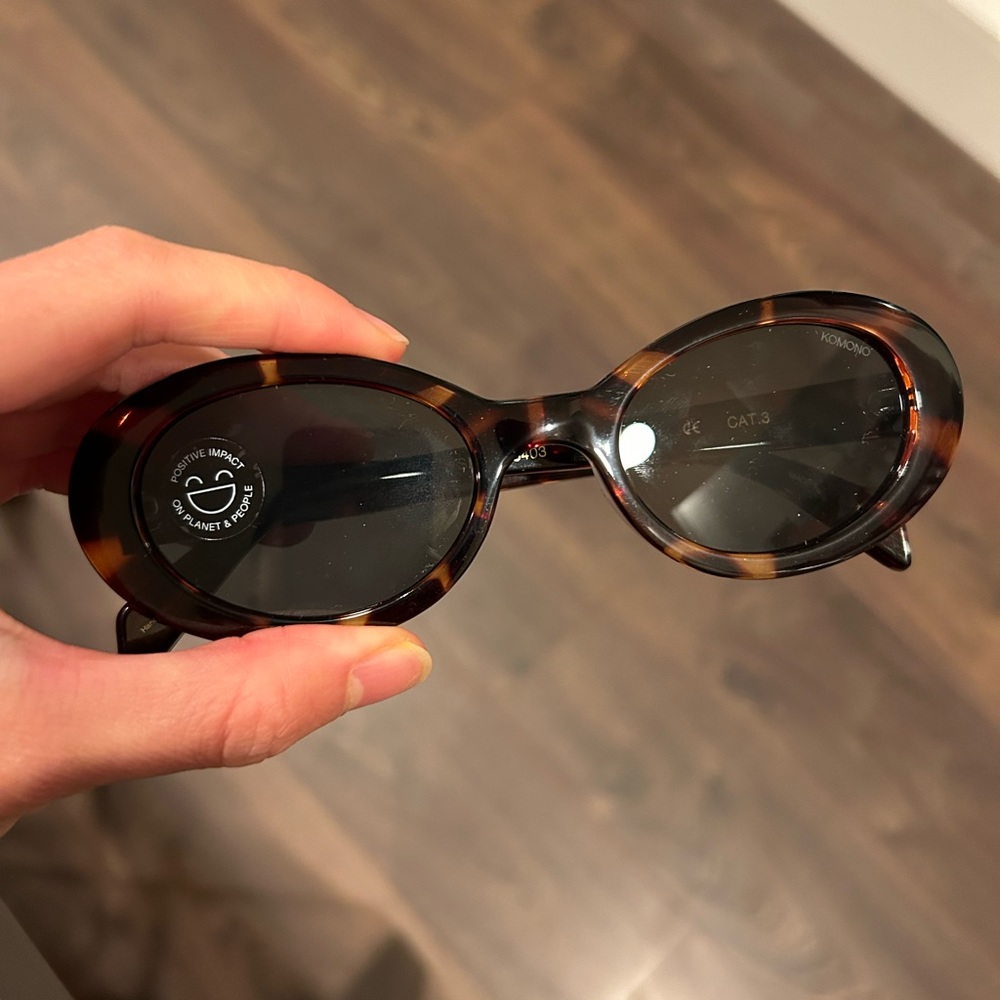 Komono Ana Sunglasses in Tortoise